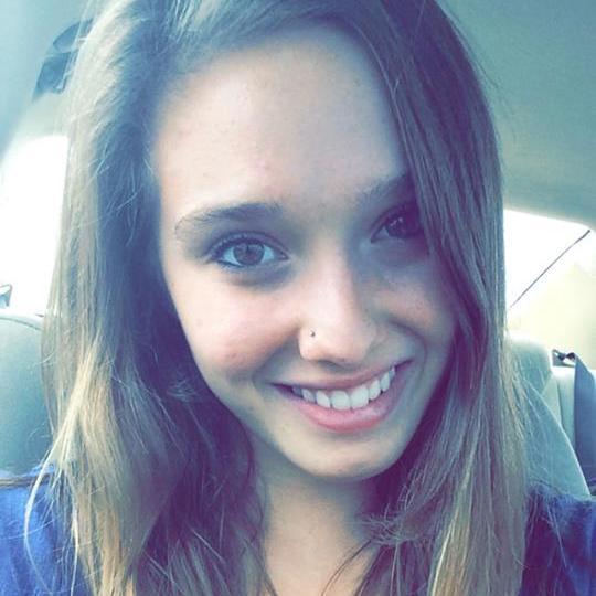 Nicoletrich's profile picture. Simpatica, timida y delicada. Aficionada al tennis. De corazon danes! Estudiante Odontologia Ujap.