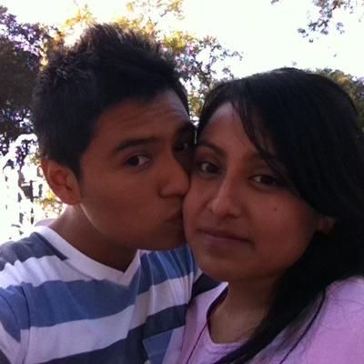Soy un chavo q no tiene ojos mas q para ella la amo A MI BERE Le boy al mjor equipo del mundo el club#america y amo alos video juegos....!!!! Pro amo mas a ella