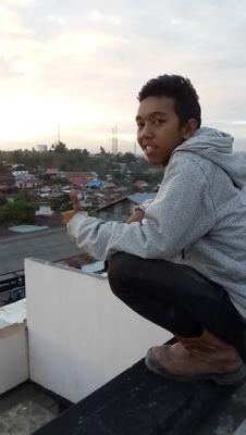 mochammadadhe's profile picture. 