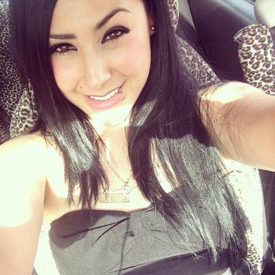 1 daughter . born and raised in albuquerque new mexico. living in DALLAS TEXAS. 24 years old. aries