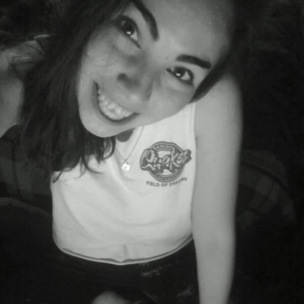 .18!.♥ cantante de ducha. 
 (: la locura es poder ver mas allá:) central   ,el tinto y el rock ♪