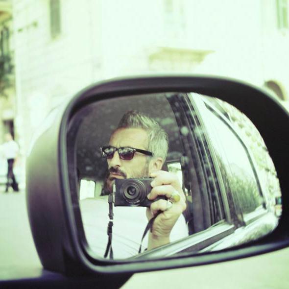 Born in Palermo, Italy.  Member of the *new* Italian Street Photographers collective SPontanea   http://t.co/PLtlGwyo3p 
https://t.co/vg8qgZtyfs