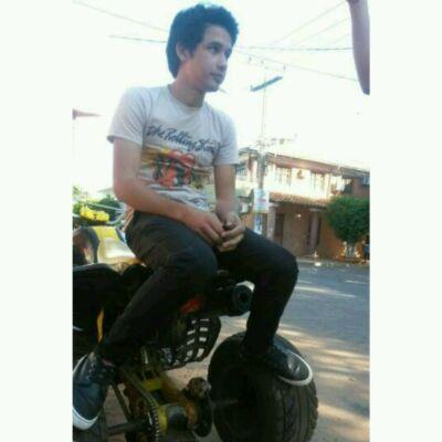 And I'm going down, all the way down, I'm on the highway to hell.| Instagram: @Lizandroo_Franco