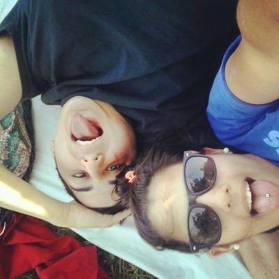Taurina, radical, matera, odiosa, liberal, impuntual, bostera, noctambula y amante de los amigos, el fernet y la musica! ▲CALLΞ∫ΞROS▼