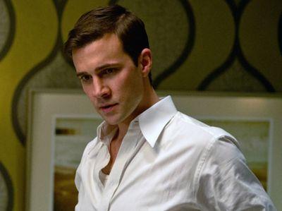 PartOfHerWorlds's profile picture. A Prince Who found himself part of not only one world but two alls he had to do was kiss @MysticTreasure Protecting his daughter @Shroudedbeauty |OUAT|DisneyRP