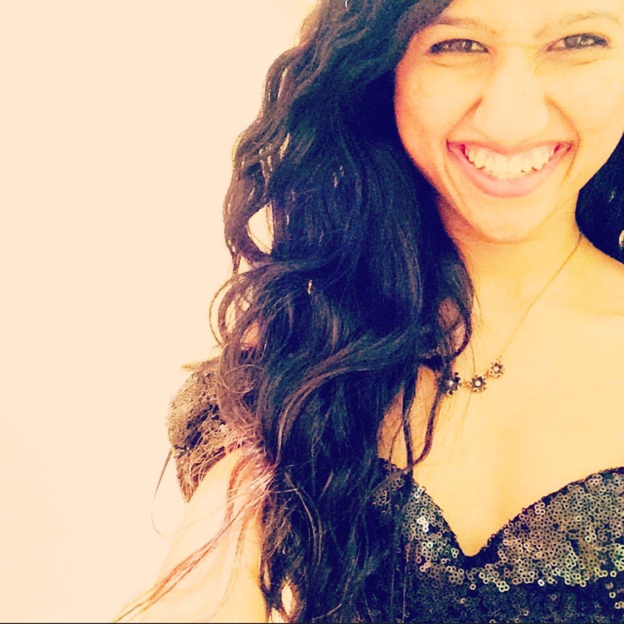 StephanieG_22's profile picture. 