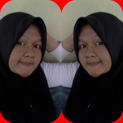 Asti_Milanda's profile picture. Wanita memang tak sempurna tapi wanita layak dicintai dengan sempurna/ FB. Asti Milanda