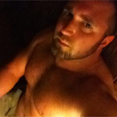 Life is what it is! Make the best of it. Single Dad. From a small town. And i like it. Follow me. Ill follow back.