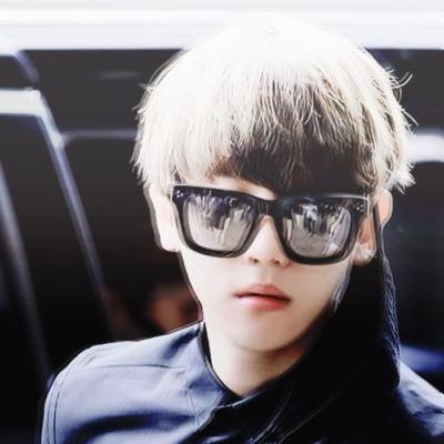 โอ้เพื่อน .. พอจะมีสัก 200 ไหม / - \ ❤️
FB : http://t.co/OVQDy7WOxg
FB'bxth : http://t.co/12BRXWZ1e4