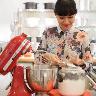 putrimirantii's profile picture. It's all about the taste and the look. A Chef, with a passion for good food that looks good. For inquiries: : info@kokiku.tv