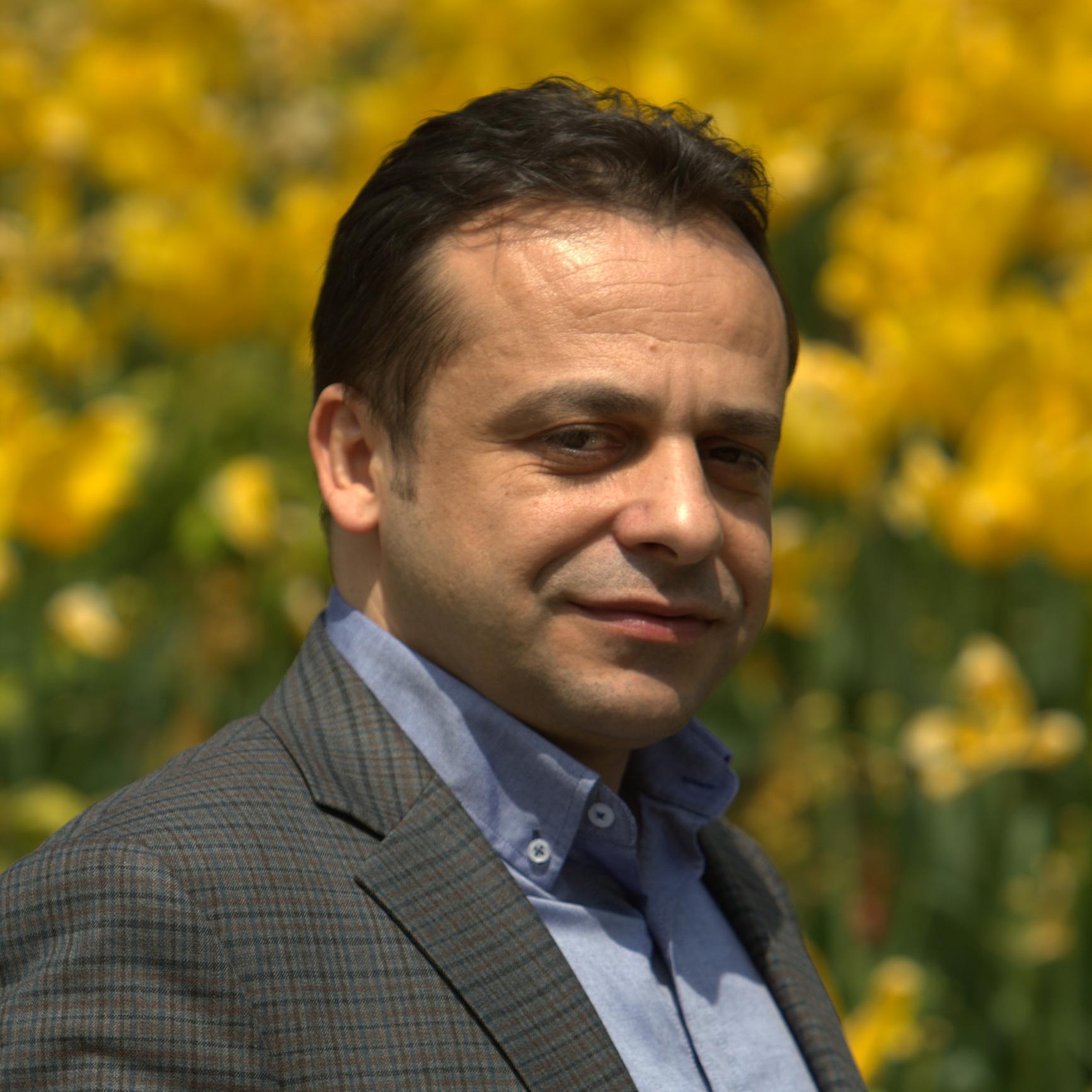 ramazandtas's profile picture. 