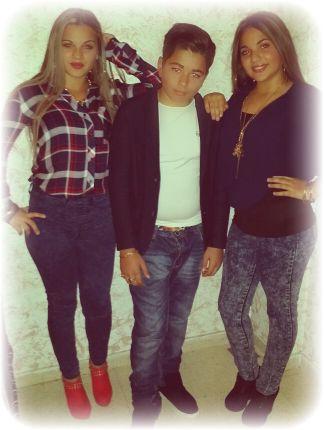 . ✌ 2 hermanas locas , por un solo idolo nos encanta sus canciones sus videoclipS Te aMaMos @Nyno_SBR✌ ♡