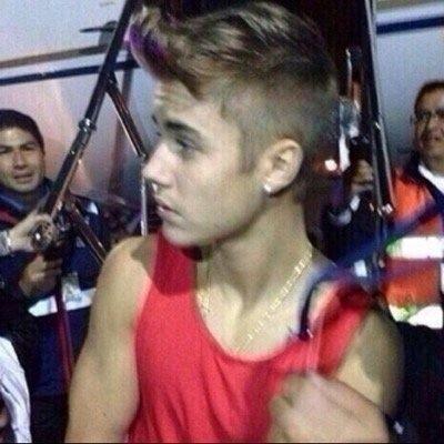 2/2 twins bieber.