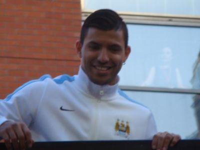 @mcfc since 1970-M14 7WN,if you know,you know.
World Cities and photo scenes. Springsteen,Bowie. Love a laugh, life's too short.  Support Armed Forces