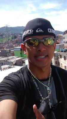 Muitos me seguem, más Só DEUS me acompanha!!!!
