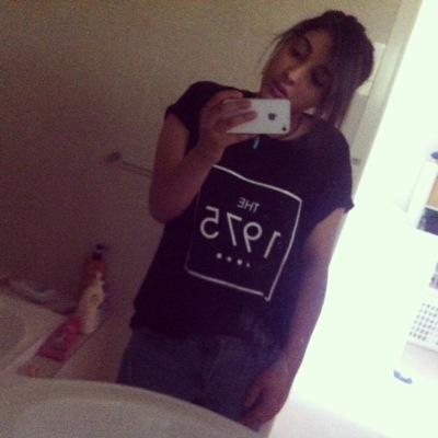 the 1975 selfies and more