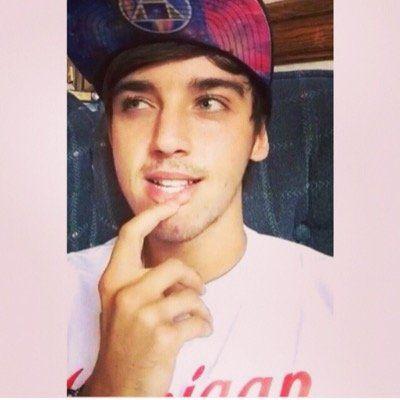 They make my life worth living for snapchat- caitlinc_14
The janoskians 30/8/14✌
EMIN3M