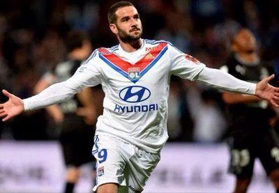 tres grand fan de L'OL. G4M3UR G33K3UR fait des video sur youtube