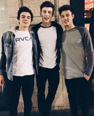 Hii babe :) I give you free follow, would you please RT this https://t.co/4PedDmMe76 … … … ❤️ and tag them please ILY & TYSM ❤️ and follow @camslashnash