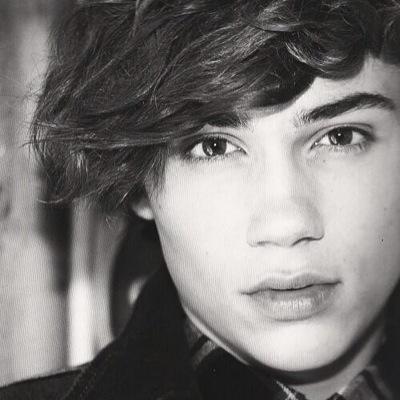 UnionJ❤JJ Follows❤1/4