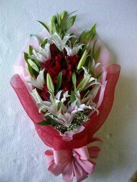 toko bunga . rangkaian bunga fresh & artificial. Instagram @dheefaflorist  085731340070 081330344457.pin bb 298424E8. kirim seluruh jatim