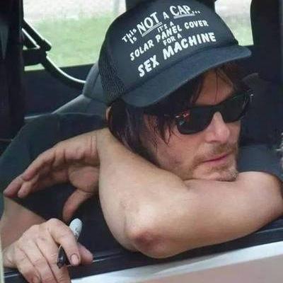 I'm Reedus' women bishes! I'm walker stalker!
