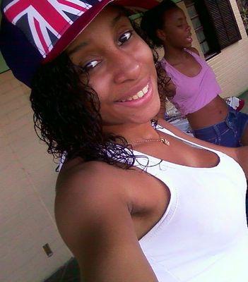 ♕ Euu Souu Assiim: Mee Apegoo Rapidamentee ' Mee Decepicionoo Facilmentee ' Sofroo Lentalmentee ' Maiis Mee Vingoo Cruelmente
Humilde ' Siim '  Ótaria  não ✌