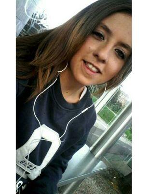 AintzaneAguado's profile picture. Desde un 07/09/97.   Intxaurrondo-Donostia.                                       Las palabras se las lleva el viento.