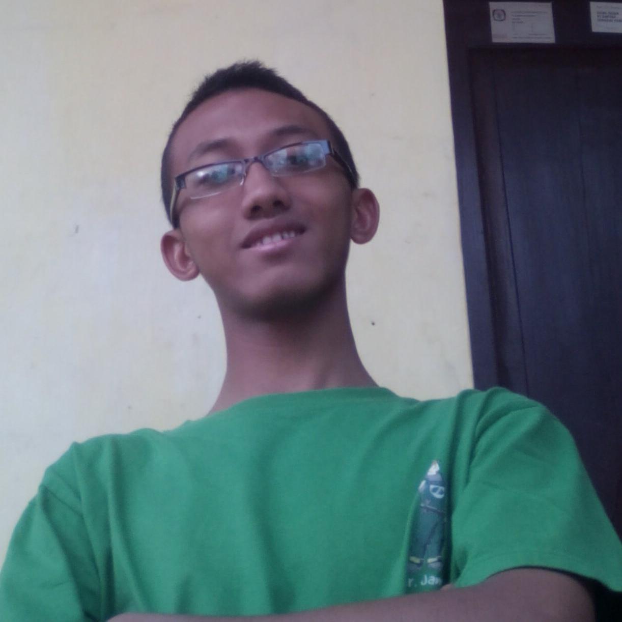Saya ingin berusaha untuk menjadi yang lebih baik.. Berusaha hal yang sudah trjadi tidak akan terulang lgi =) 3B #Berusaha,Berdoa,Bertawakal..Manjaddawajadda