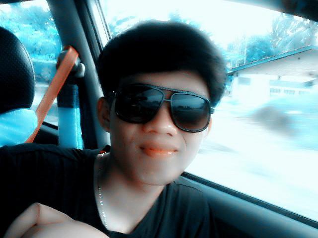 RickysgrRiki's profile picture. 