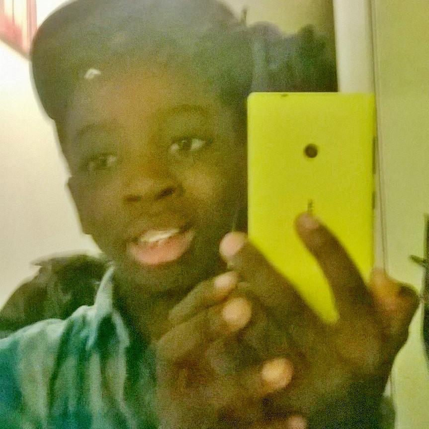 #big up ndplina,clotilde,ryan,victorodsl les followers je peux pas follow j aai deja follow 2001 pers mais twitter bloque et je peux plus follow mais follower