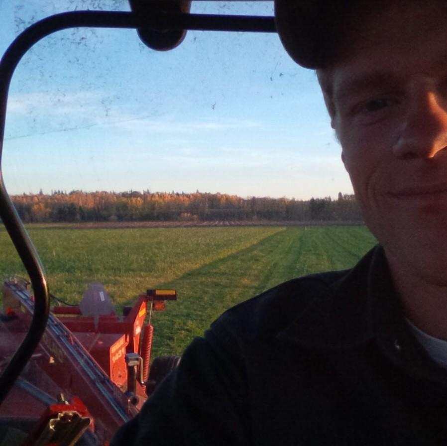 Northern Ontario farmer, carpenter, former army reservist. Love what I'm doing and learning something new every day. Married to the best woman I could ask for.