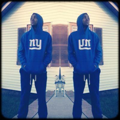 sup guys follow me im  a gamer MLG player top 500 recruited  add me on xbox/Xbox one at cbk retro and ball is life and hmu ard peace