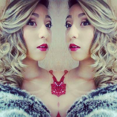 Tu és a luz desse mundo , esperança para os perdidos , Tu és a paz pros cansados [...] Jesus Tu és  digno da minha vida , digno de tudo que eu sou .. ♫