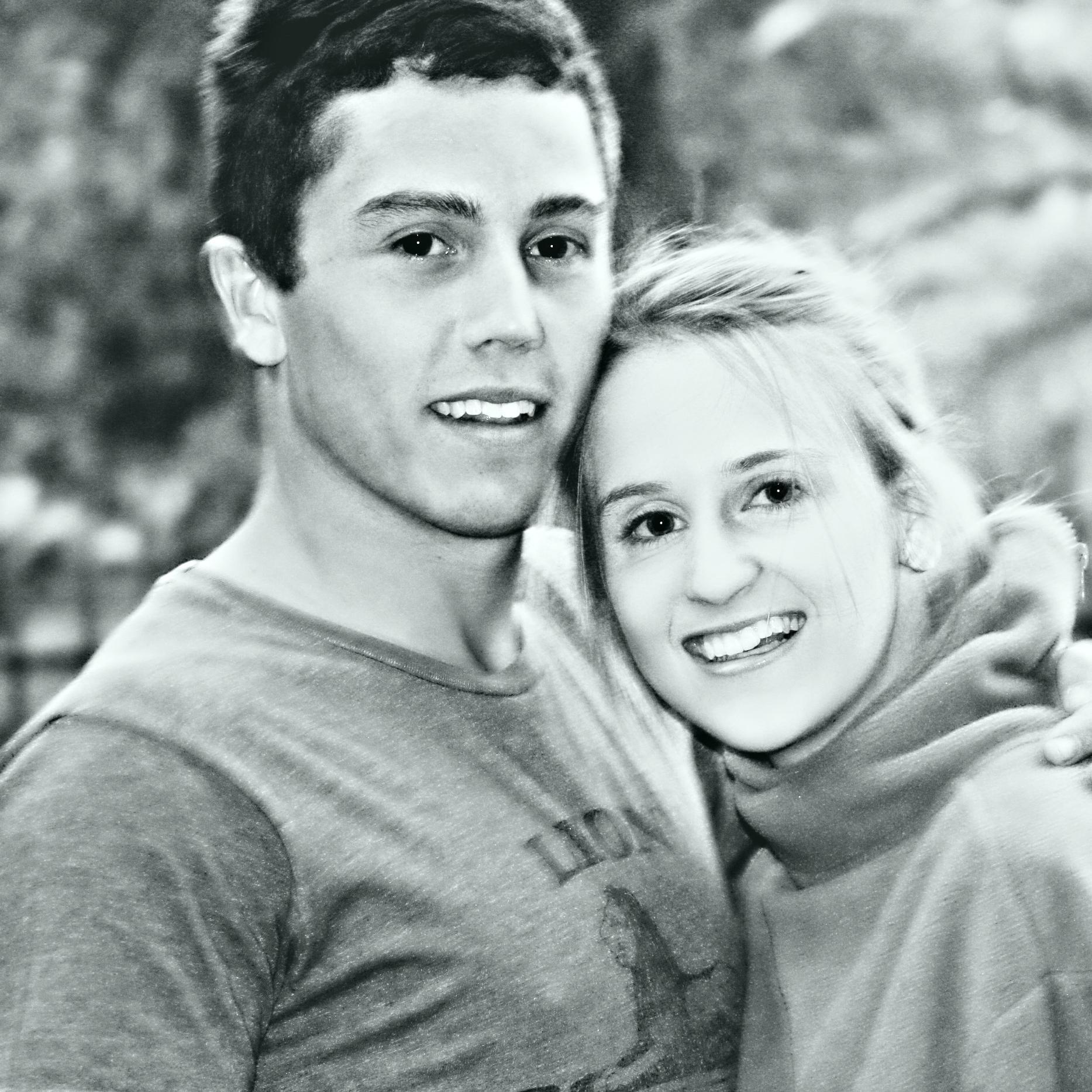 Elme20130128's profile picture. Hi I am Elme I believe in God and I am a very lucky girl to have such amazing people in my life. Fashion is my passion. Photographer #elmephotgraphy