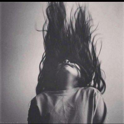 ‏‏‏هنيئاً لمن وَجد قَلباً يُخلص لهُ فـ السَر والعَلن ..