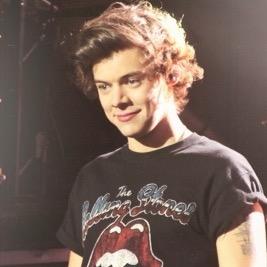 This is a free follow from @hesxmgc :) It would be lovely if you follow her back :))