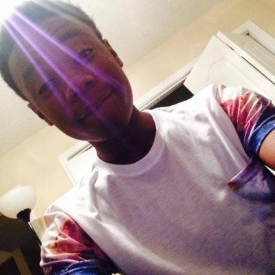 stay on the grind ⌚️. sports fellow . books heavy . Day by Day . Malachi 3:1
