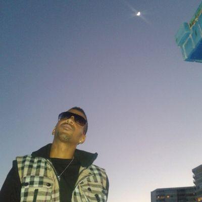 Recording Engineer/Music Producer/Studio Musician/Marketing Specialists