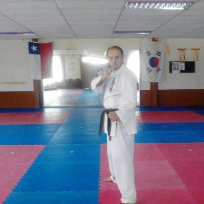 Siempre mira hacía adelante, nunca para atrás stgo, maipu,Taekwondista