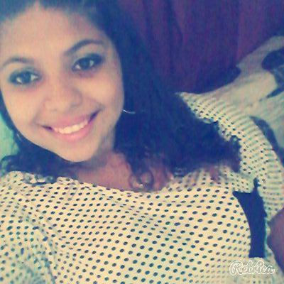 Eu pαro pαrα pensαr e vejo que o que eu αchαvα que erα perfeito, não é tão perfeito αssim ;; Essα vidα é umα montαnhαrussα.