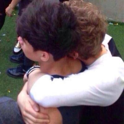 follow @voodooaussies! She was deleted at 19k :((