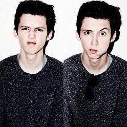 free follow from @ohheyoakley - go follow that account!!