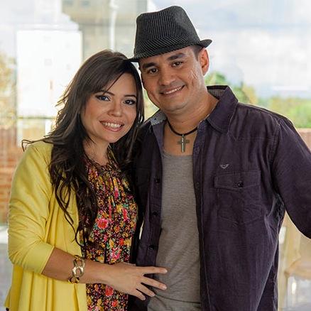 carloscastillam's profile picture. Cantautor Cristiano Católico, Productor audiovisual, Filmmaker, DSLR Video. Felizmente casado y padre de 2 principes