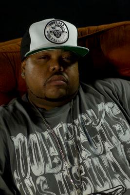 C.E.O of STREET MONOPOLY RECORDS. On a daily grind to become one of the elite entertainment companys in the world. STREET MONOPOLY. 'We bring the block back'