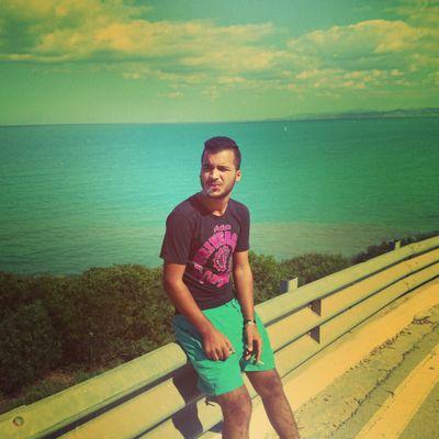étudiant à l'IHET de sidi dhrif 
de DJERBA 
habite à le KRAM