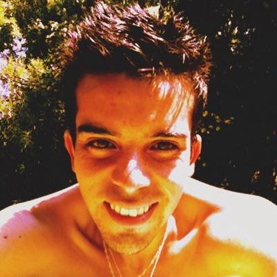 fer_balmanzar's profile picture. Just me (And my true love Tenis) living my life.