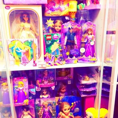 主に交換のお取引きで利用しています。(いれいす、プロセカは娘たちの代理)ちいかわ(ハチワレ、シーサー)鬼滅(杏寿郎)大好きな3児の母です☺️💓35↑ ジヒョペンW会員のONCEでもあります♬ 2021/06〜チンチラ(シナモン♀)2022/5/10〜(スタンダートグレー♀)お迎えしました🐭🐭💕