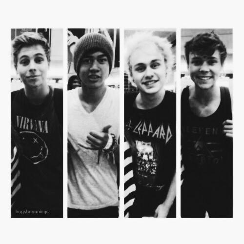 Rihanna  5 Seconds Of Summer , Electro & Dubstep , MUSIC IS DRUG ♥.♥  ►~Los sueños mueren si el soñador muere~◄