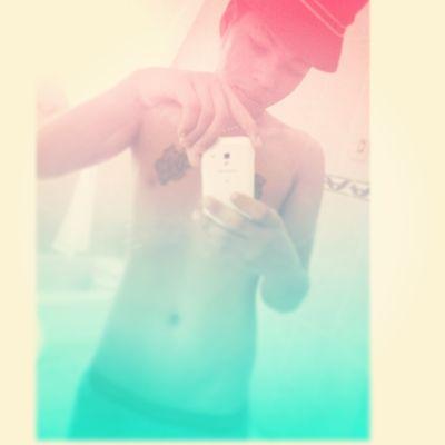 MiNombreEsNayib's profile picture. ♪[♩NegroHp ☜]♪ l ♥✞ Kik:Minombreesnayib Whastapp:8099407659 FB:Nayib Hernández oovoo:blankitoh10 ;♪' IG:Nayib1 ☊ ✞ 30/7/2013 All we need is love